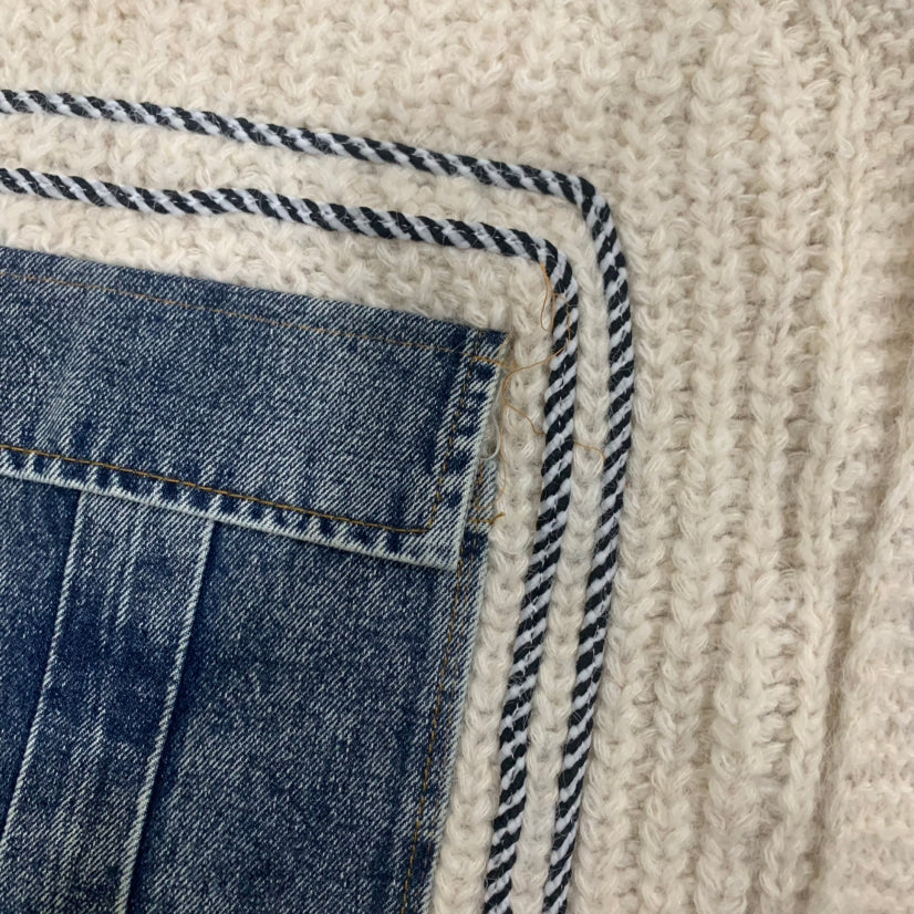 Uniek denim vest met patchworkzakken