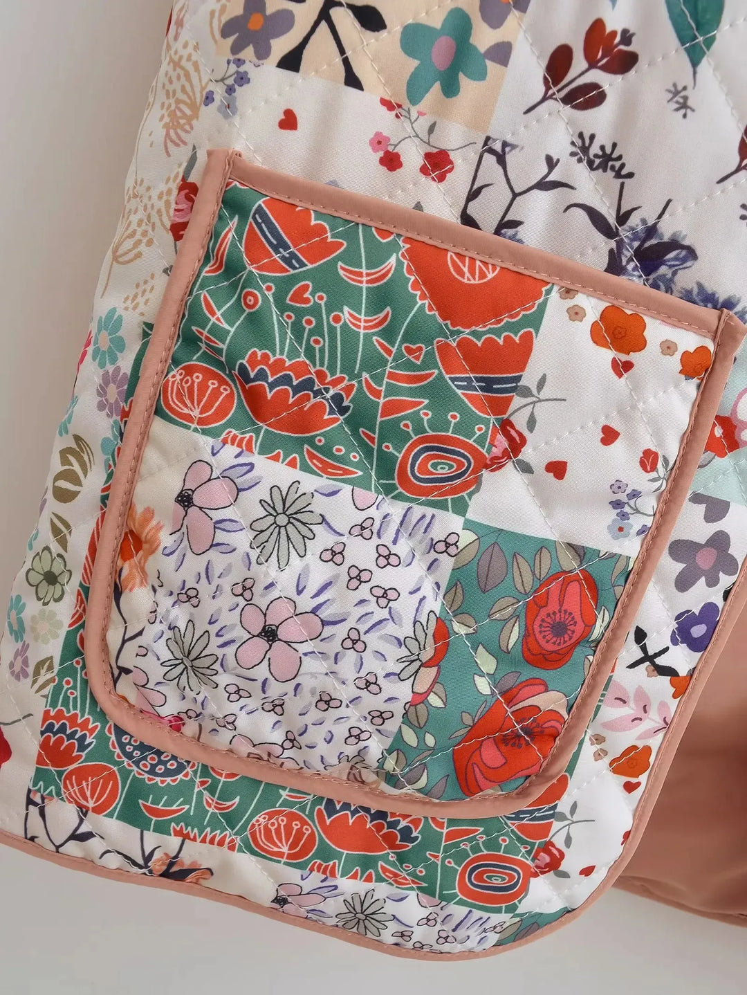 Colete Patchwork Estampado de Flores