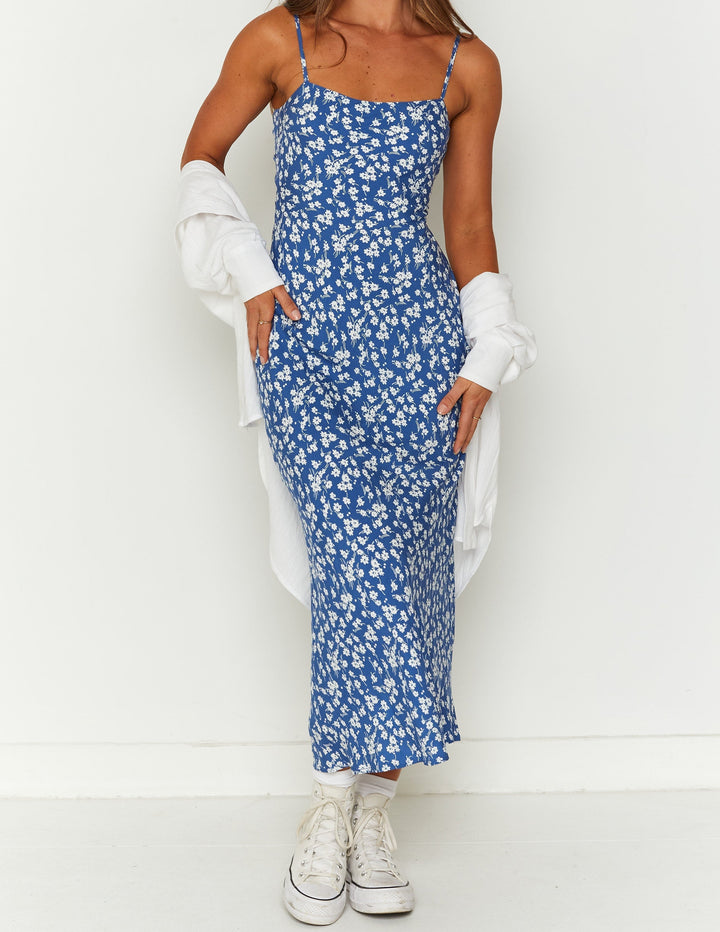 Robe mi-longue fleurie bleue