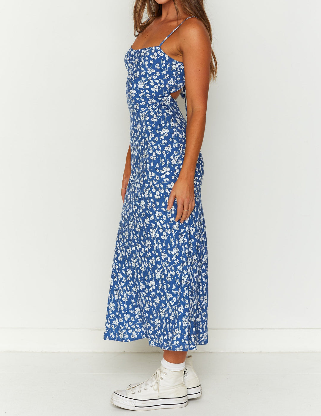 Robe mi-longue fleurie bleue