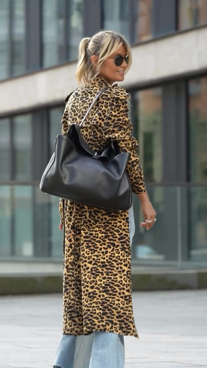 Casaco oversized com estampa de leopardo