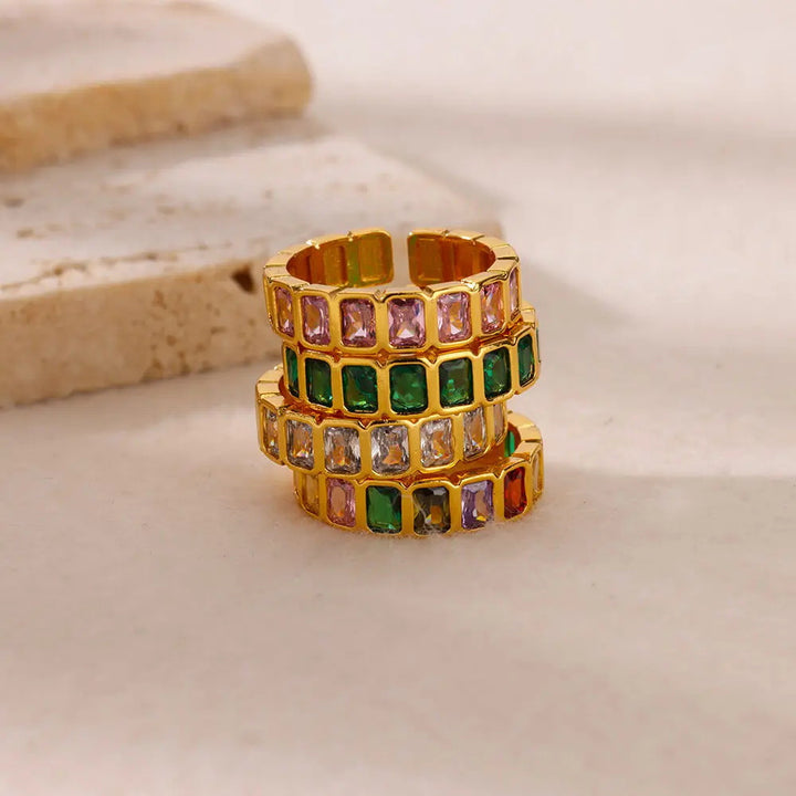 Bague en diamant coloré