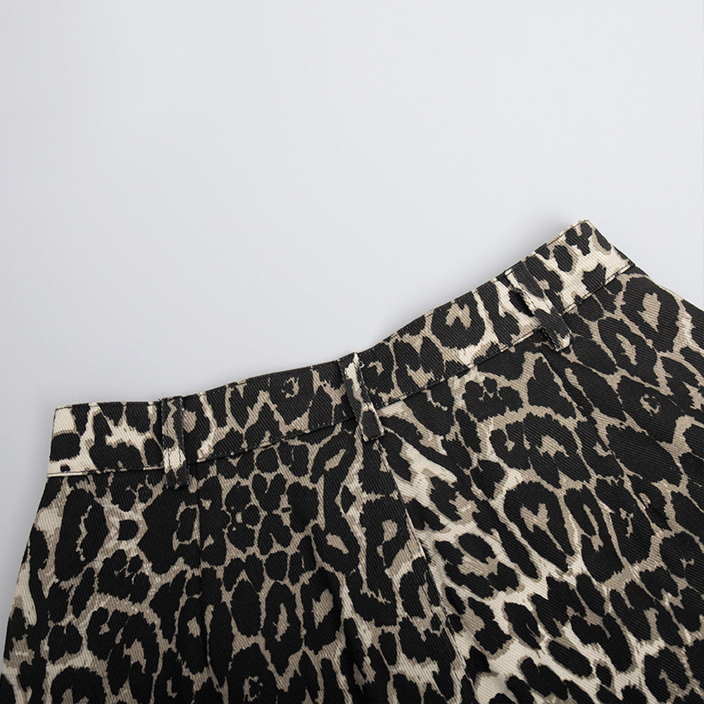 Pantalones anchos hasta el suelo con estampado de leopardo