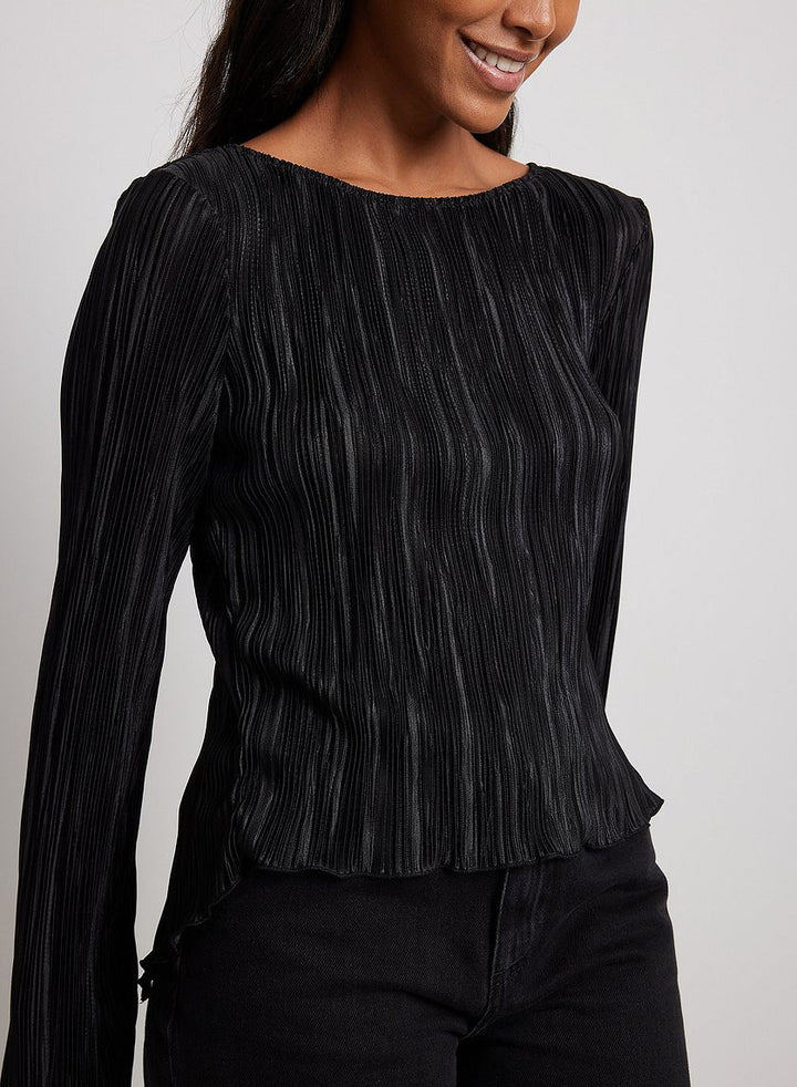 Back Tie Strap Long Sleeve Top