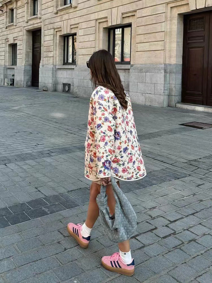 Jaqueta de algodão com bolsos em relevo e estampa floral