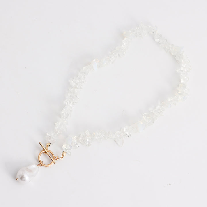 Collana con chip di corallo e perle