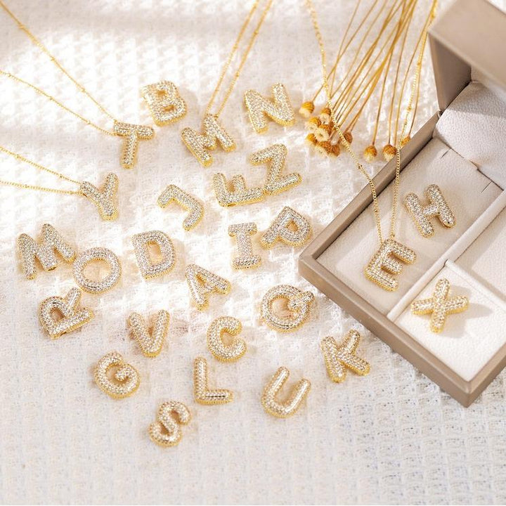 Pavé Bubble Letter Monogram ketting