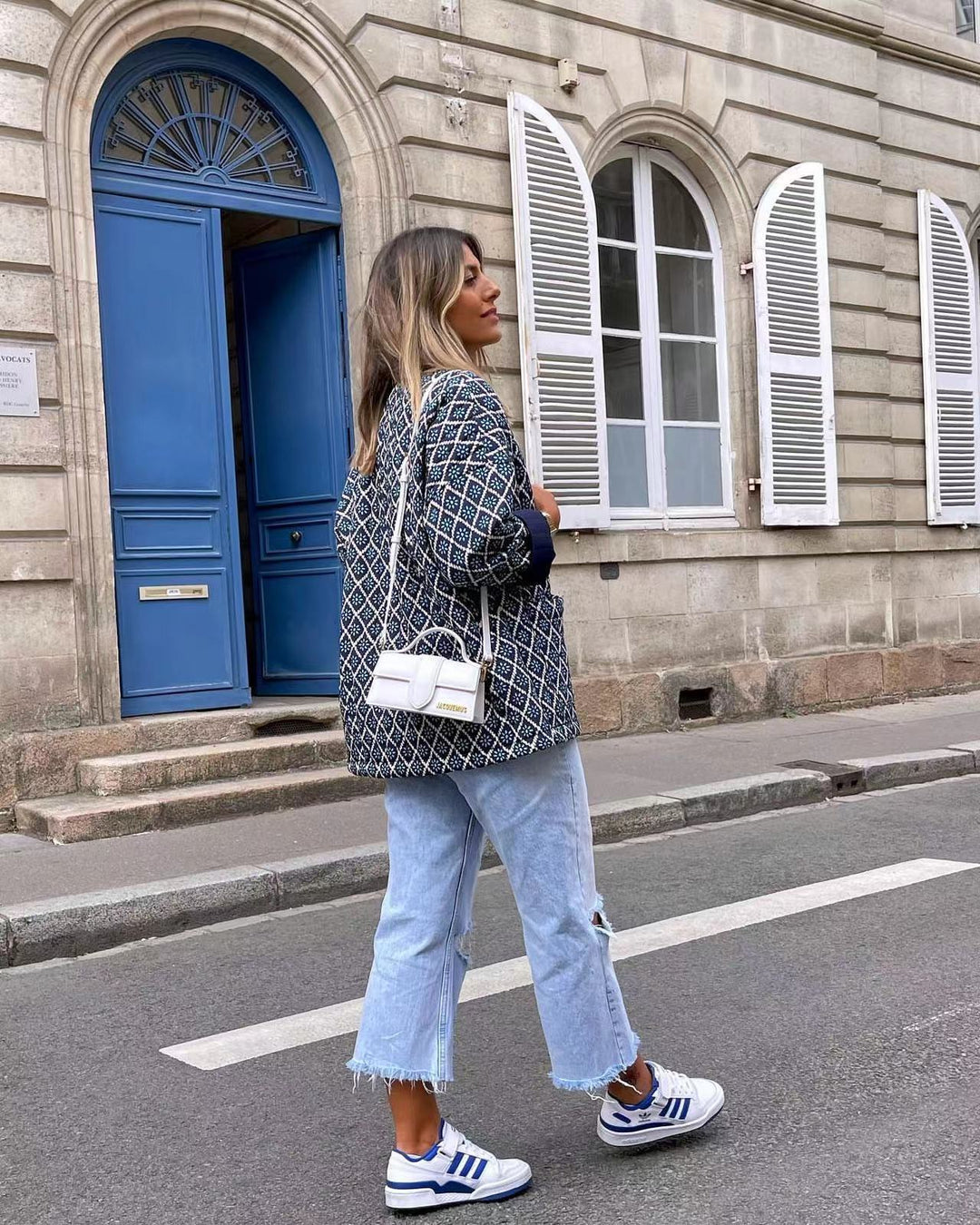 Jaqueta acolchoada com bolsos com estampa floral com padrão geométrico