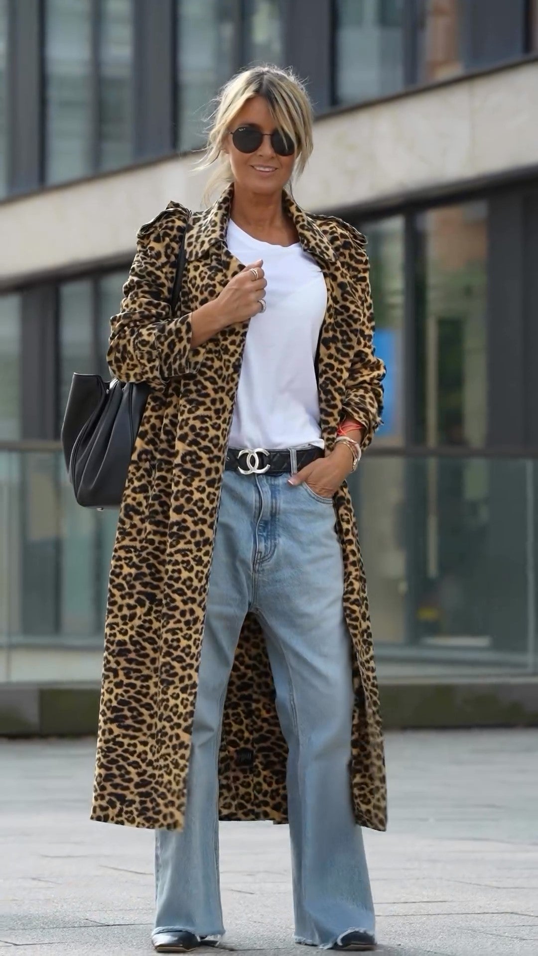 Casaco oversized com estampa de leopardo