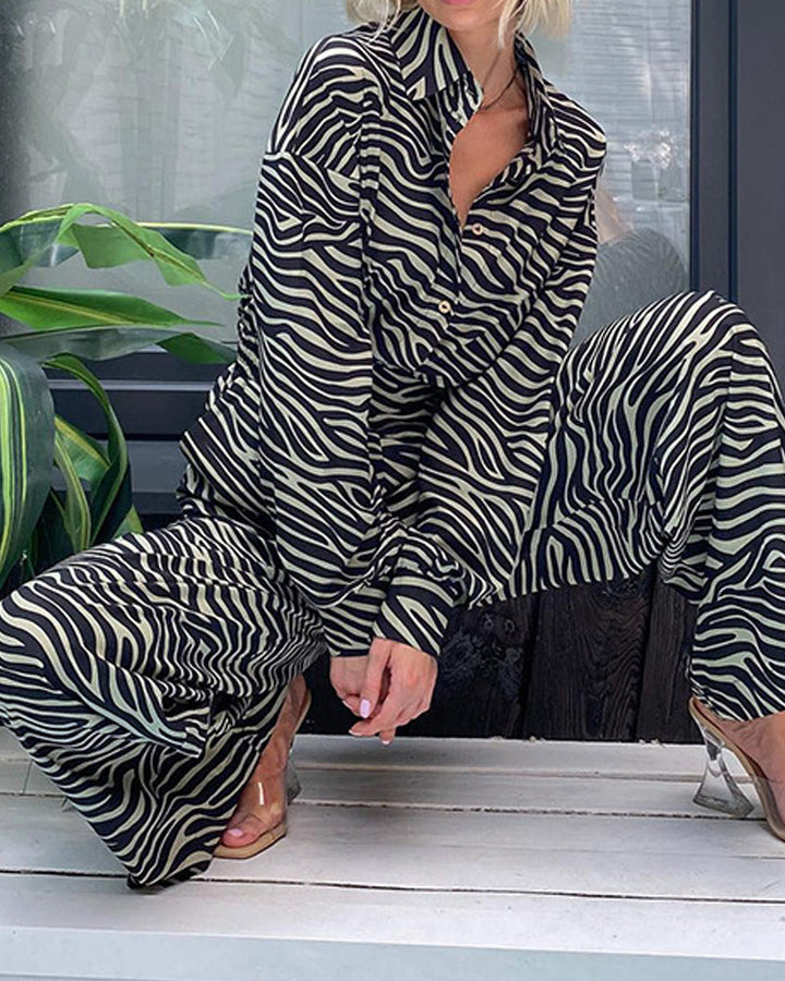 Fashion Print Lapel Long Sleeve Loose Jumpsuit